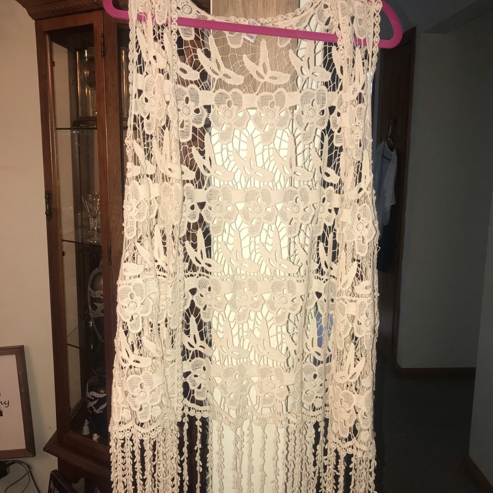 EST. 1946 Awesome long ecru lace vest